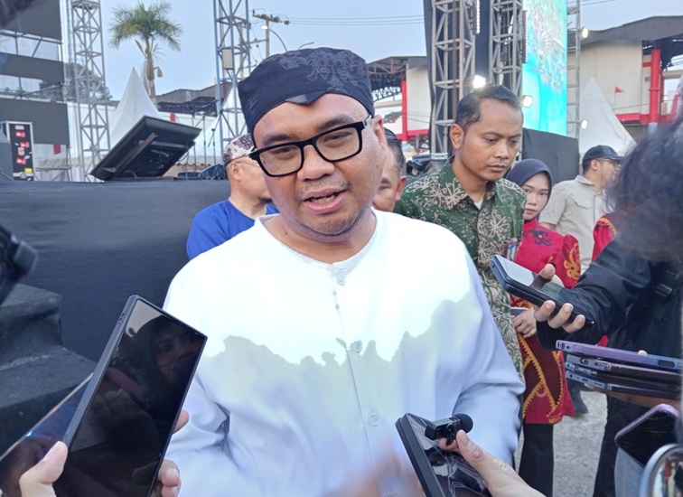 Bupati Kukar dr. Aulia Rahman Basri. (M. As'ari/Lingkarkaltim)