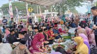 Suasana pelaksanaan Beseprah dalam rangkaian Erau Adat Kutai 2026. (M. As'ari/Lingkarkaltim)