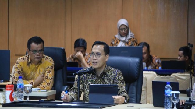 Sekretaris Kemendukbangga/BKKBN Budi Setiyono dalam dalam Rapat Koordinasi dan Kolaborasi Data Hasil Pendataan Keluarga terhadap Pemutakhiran DTSEN di Jakarta, Selasa (8/9/2026). (Foto: Dok. Kemendukbangga/BKKBN)