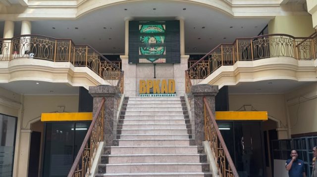 Kantor BPKAD Kukar, Selasa (8/9/2026) (Rizki/Lingkarkaltim)