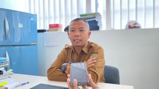 Plt Kepala Dispora Kaltim, Rasman Rading. (Devi/Lingkarkaltim)