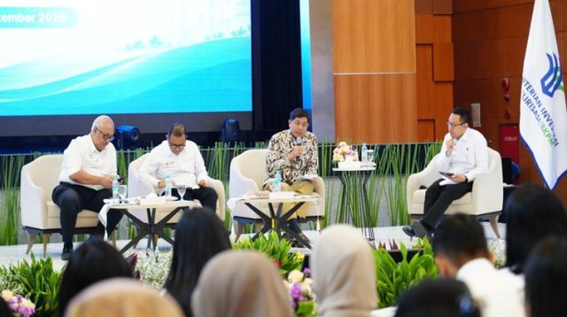 Staf Ahli Bidang Pembangunan Daerah Kementerian Koordinator Bidang Perekonomian Haryo Limanseto dalam acara Diseminasi Keterbukaan Informasi Publik yang bertema “Informasi Terbuka, Investasi Berkualitas, Hilirisasi Berdampak” di Kementerian Investasi dan Hilirisasi/Badan Koordinasi Penanaman Modal (BKPM), Senin (21/09/26). (dok. Humas ekon)