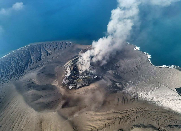 Aktivitas Gunung Anak Krakatau. (Dok.Kementerian ESDM)