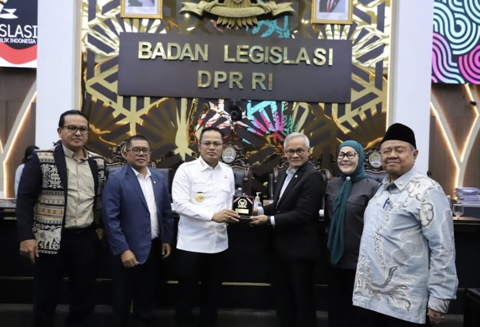 Gubernur Kalimantan Timur (Kaltim) Dr H Rudy Mas’ud  menghadiri rapat Badan Legislasi (Baleg) DPR RI di Gedung DPR RI, Senayan, Jakarta, Senin (14/9/2026).(Adpim Pemprov Kaltim)