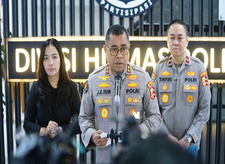 Kadiv Humas Polri Irjen Pol. Johnny Eddizon Isir. (Dok. tribratanews.polri.go.id)