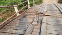 Kondisi Jembatan Oloy, Desa Kayu Batu (Dok. Info Muara Muntai)