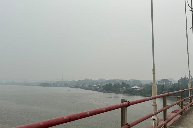 Kondisi kabut asap di Tenggarong, Rabu (16/9/2016) (Rizki/Lingkarkaltim)
