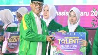 Menteri Desa dan Pembangunan Daerah Tertinggal (Mendes PDT) Yandri Susanto dalam agenda Pengenalan Kehidupan Kampus bagi Mahasiswa Baru (PKKMB) Universitas Muhammadiyah Jakarta (UMJ), di Ciputat, Tangerang Selatan, Banten, Senin (21/09/2026). (Dok. Kemendes PDT)