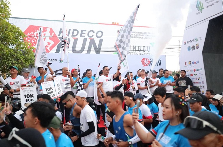 Pelepasan peserta Kideco Run 2026 oleh Wakil Gubernur Kaltim.(Dok. Humas Pemprov Kaltim)