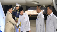 Presiden Prabowo dan rombongan mendarat di Pangkalan TNI AU Halim Perdanakusuma, Jakarta, Senin (14/9/26) dini hari. (Dok. BPMI Setpres)