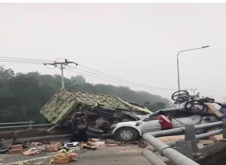 Kondisi Kendaraan Usai Lakalantas di Jembatan Martadipura Kecamatan Kota Bangun (Istimewa)