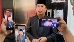 Asisten II Sekretariat Daerah Kota Samarinda, Marnabas Patiroy. (Foto: Devi/Lingkarkaltim)