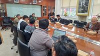 Suasana Sekda Kukar Sunggono rapat persiapan MTQ ke-46 2026 Tingkat Provinsi Kaltim di Ruang Rapat Sekda, Tenggarong, Rabu(23/9/26). (Dilla/lingkarkaltim)