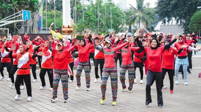 Kegiatan Rabu Bugar Kementerian Pemuda dan Olahraga (Kemenpora) RI bersama komunitas Ikatan Olahraga Senam Kreasi Indonesia (IOSKI) di lingkungan Kemenpora, Senayan, Jakarta, Rabu (2/9/2026). (Dok. Kemenpora)