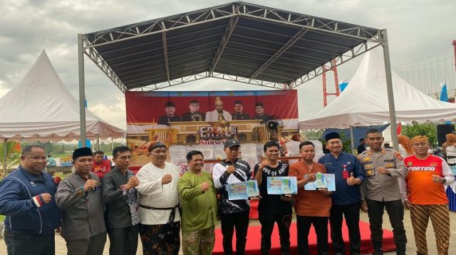 Momen Lomba Olahraga Tradisional Dalam Rangka Erau Adat Kutai 2025 (Foto:Hafidz)