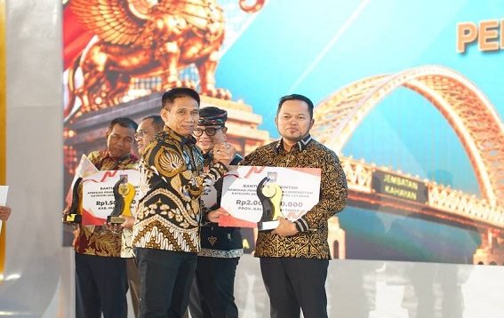 Ajang Apresiasi Pemerintah Daerah Berprestasi 2026 Batch II Regional Kalimantan yang diselenggarakan Kementerian Dalam Negeri (Kemendagri) bekerja sama dengan CNN Indonesia, di Platenium Hotel Balikpapan, Kamis (3/9/2026).(Foto:Humas Pemprov Kaltim