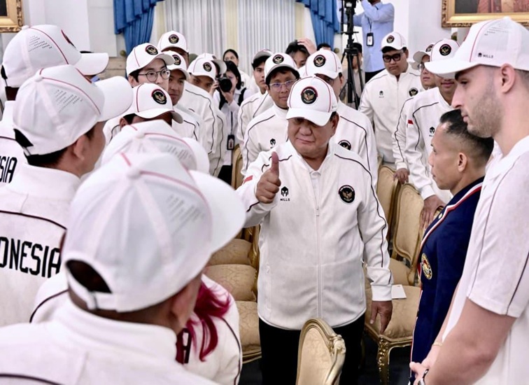 Presiden Prabowo Subianto disela-sela acara pelepasan Kontingen Indonesia yang akan berlaga pada Asian Games XX Aichi-Nagoya 2026 di Istana Negara, Jakarta, Rabu (09/09/2026). (Foto: Dok. Kemensetneg RI)