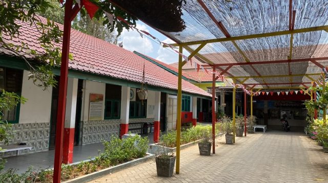 Lingkungan SDN 003 Tenggarong, beralamatkan di Jalan Awang Sabran. (Foto: Far/:Lingkarkaltim)