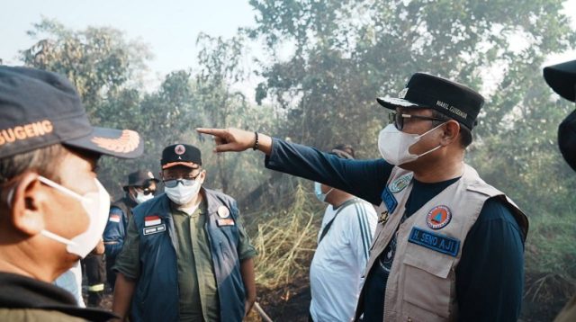 Wakil Gubernur Kaltim saat meninjau penanganan Karhutla.(Dok.Humas Pemprov Kaltim)