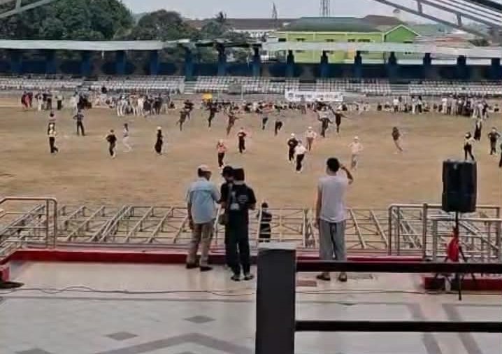 Ratusan penari melakukan latihan menjelang Erau 2026.(Foto:Hafidz)