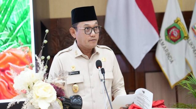Wagub  Kaltim  saat menyampaikan jawaban  Pandangan Fraksi DPRD Kaltim, Perubahan APBD 2026.(Adpim Pemprov Kaltim)