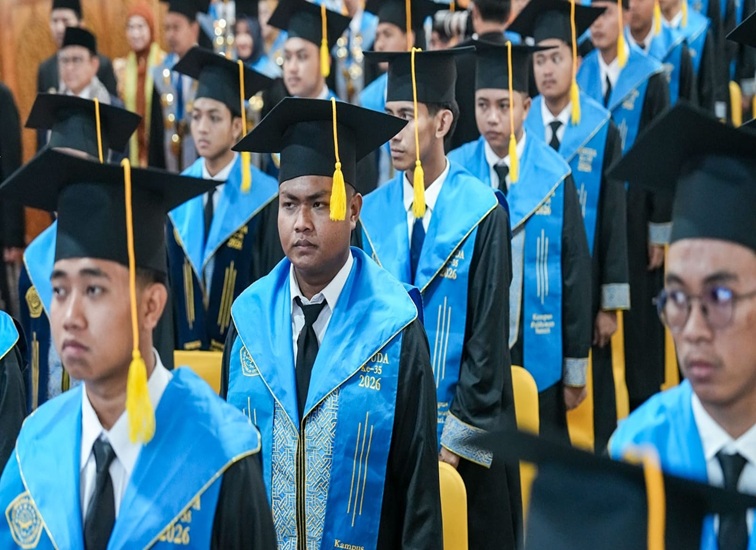 Wisuda ke-35 Universitas Ibrahimy, Situbondo, Jawa Timur, Selasa (22/09/2026). (Dok. Kemenko PM)