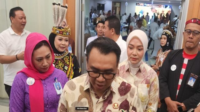 Bupati Kukar, Aulia Rahman Basri, Rabu (14/10/26). (Dilla/lingkarkaltim)