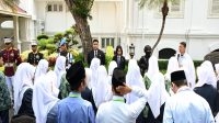 KEMENSETNEG Kunjungan dari SMP Al-Azhar Syifa Budi Jakarta dan SMP Al-Wildan Islamic School 15 Bekasi di Aula Hoegeng, Gedung Sekretariat Kabinet, Kemensetneg, Jakarta, Selasa (06/10/2026). (dok. setneg.go.id)