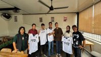 Ketua PWI Berau,Yudhi Perdana Bersama Founder Creative Hub Warga Wargi, Aldi (Nadzriel/Lingkarkaltim)