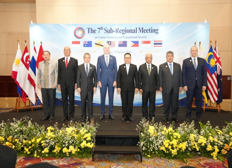 Menteri Koordinator Bidang Politik dan Keamanan (Menko Polkam) RI, Jenderal TNI (Purn.) Prof. Dr. Dudung Abdurachman dalam Pertemuan ke-7 Sub-Regional Meeting on Counter Terrorism and Transnational Security (SRM) di Jakarta, Jumat (23/10/2026). (dok. Kemenko Polkam RI)