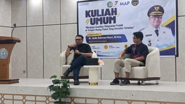 Bupati Kukar, Aulia Rahman Basri hadiri Kuliah Unmul, Gedung D12 FISIP Unmul, Samarinda, Sabtu (10/10/26). (Dilla/lingkarkaltim)