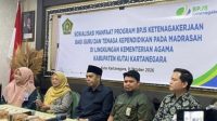 Sosialisasi Program dan Manfaat BPJS Ketenagakerjaan bagi pengelola madrasah dan Raudhatul Athfal (RA) (Dok. Kemenag Kukar)