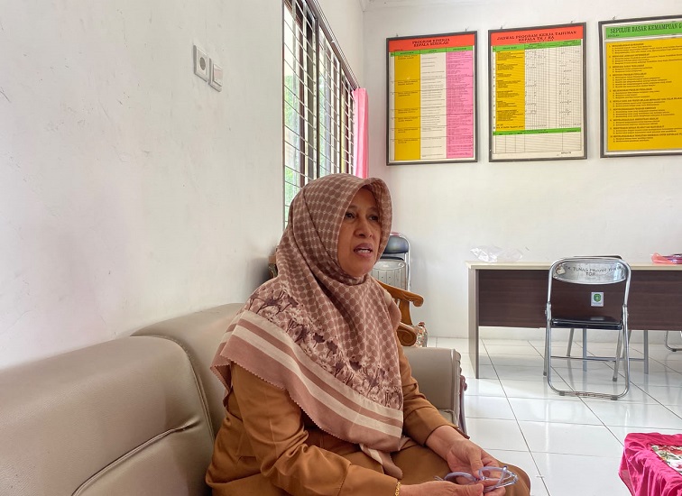 Kepala TK Negeri 01 Tenggarong, Sutiah. (Far/Lingkarkaltim.com)