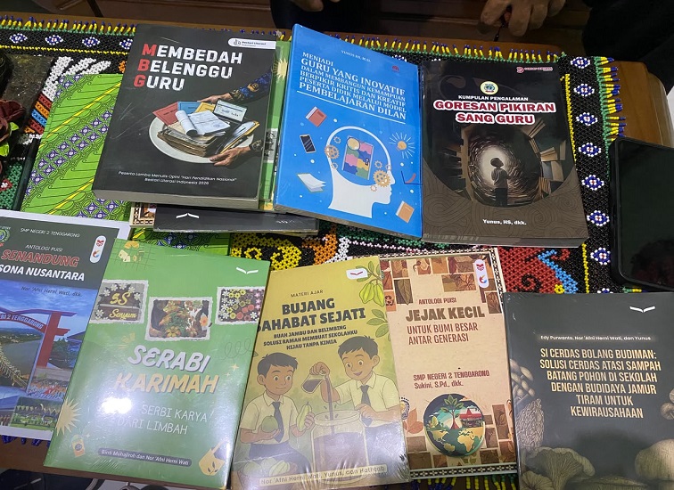 memfasilitasi penerbitan karya tulis siswa dan guru menjadi buku melalui kolaborasi dengan Nyalanesia.(*far/Lingkarkaltim)