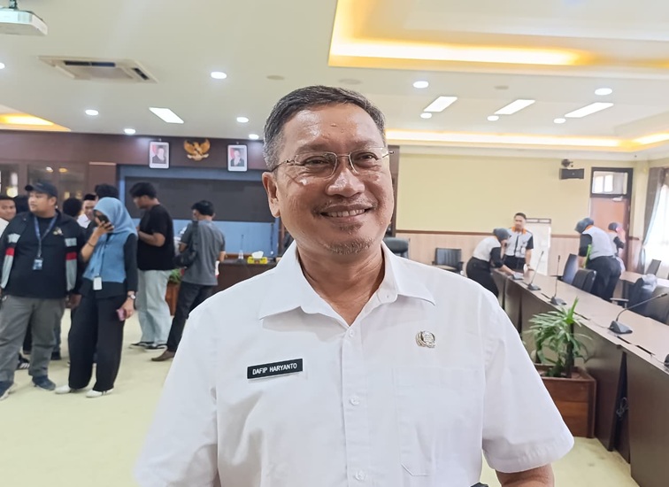 Asisten I Sekretariat Kabupaten (Setkab) Kukar, Dafip Haryanto, Rabu (21/10/26). (Dilla/lingkarkaltim)