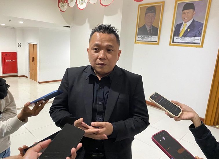 Ketua Komisi III DPRD Kota Samarinda, Deni Hakim Anwar. (Devi/Lingkarkaltim)