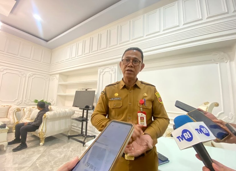 Kepala Disdukcapil Samarinda, Eko Suprayetno. (Devi/Lingkarkaltim)
