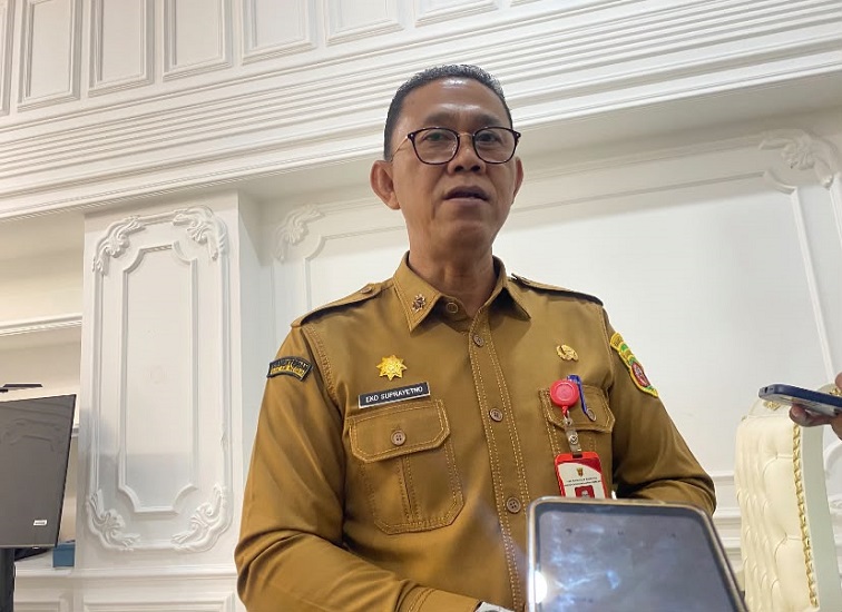Plt Kepala Disdikbud Samarinda, Eko Suprayetno.(Nadzriel/Lingkarkaltim)