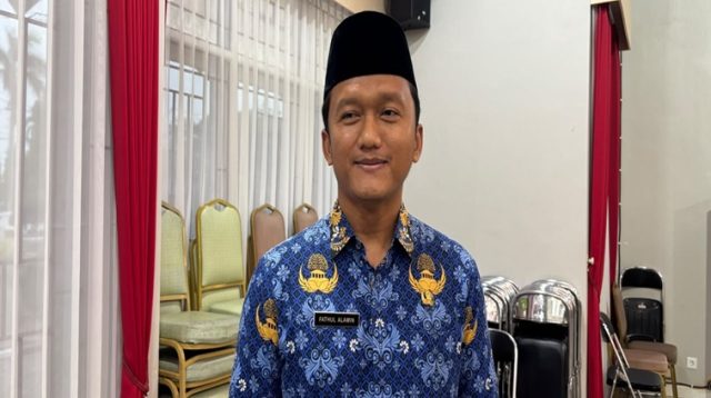Kabag Kesra Setkab Kukar Fathul Alamin, Jum'at (23/10/2026) (Rizki/Lingkarkaltim)