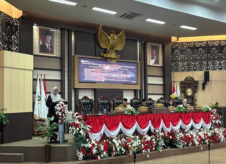 Anggota DPRD Kukar Fatlon Nisa, Senin (5/10/2026).(Achmad/Lingkarkaltim)