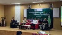 Forum talkshow bertajuk "Beda Suara, Satu Tujuan: Merajut Kolaborasi Golongan Tua dan Golongan Muda Tanpa Sekat" yang diinisiasi oleh HMI FKIP di Aula Dinas Perpustakaan dan Kearsipan Samarinda, Jumat (30/10/2026).