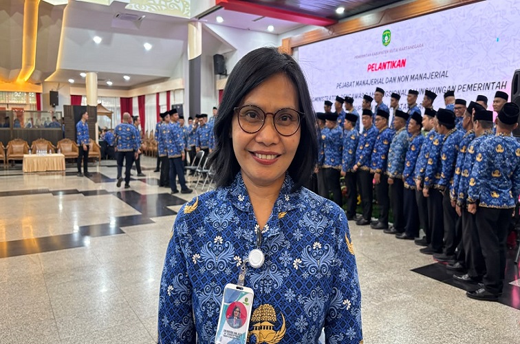 Kepala Dinkes Kukar Ismi Muffidah.(Achmad/Lingkarkaltim)
