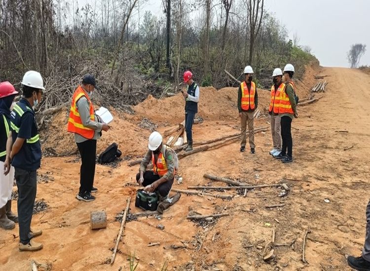 Kementerian Kehutanan melalui Direktorat Jenderal Penegakan Hukum Kehutanan (Ditjen Gakkumhut) menetapkan dua korporasi sebagai tersangka dalam perkara dugaan tindak pidana kebakaran hutan. (dok. Kemenhut RI)