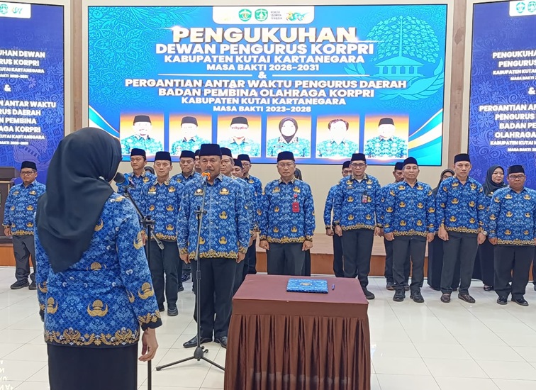 Pengukuhan Dewan Pengurus KORPRI Periode 2026-2030, Aula Bappeda Lantai 1, Tenggarong, Kamis (29/10/26). (Dilla/lingkarkaltim)