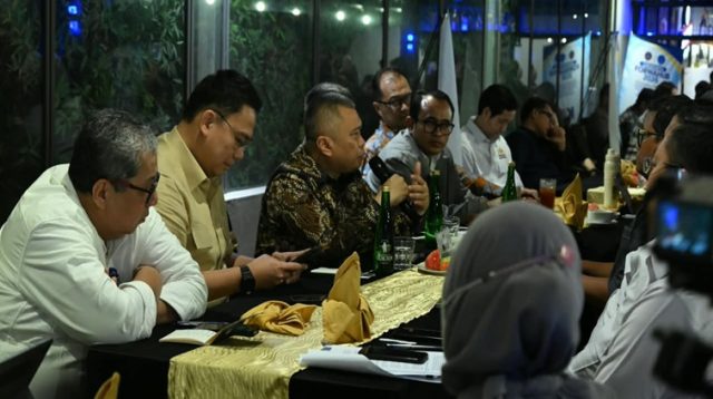 Menteri Perhubungan Dudy Purwagandhi saat memaparkan sejumlah langkah untuk meningkatkan keselamatan dalam sektor transportasi dalam Forum Wartawan Perhubungan (Forwahub) di Bandung, Jumat malam (2/10/26). (Dok. kemenhub.go.id)