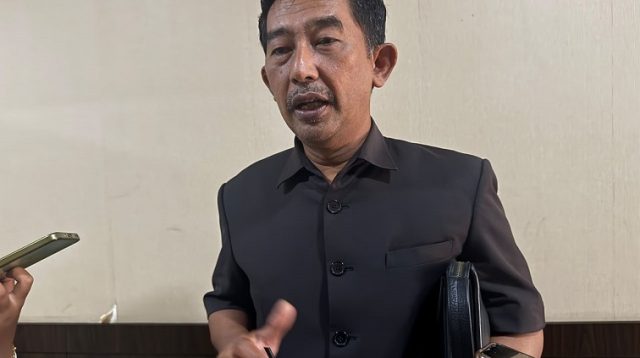 Ketua Komisi II DPRD Berau, Rudi P. Mangunsong.(Nadzriel/Lingkarkaltim)