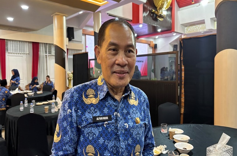 Kepala DPMPTSP Kukar Alfian Noor, Jum'at (9/10/2026) (Rizki/Lingkarkaltim)