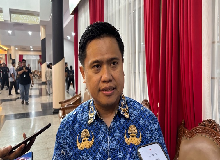 Kepala Distransnaker Kukar Dendy Irwan Fahriza, Jum'at (9/10/2026) (Rizki/Lingkarkaltim)