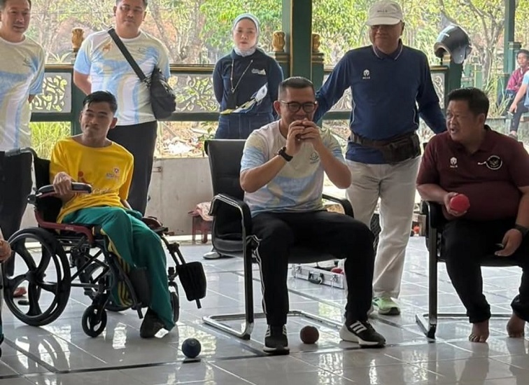 Atlet Boccia Bersama Kajari Kukar dan Kepala Dispora Kukar (Dok. NPCI Kukar)