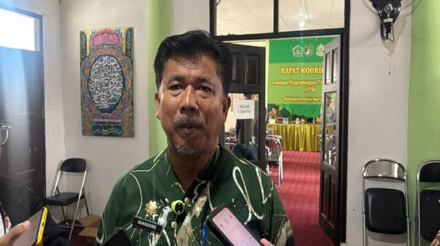 Sekkab Kukar H Sunggono.(Achmad/Lingkarkaltim)
